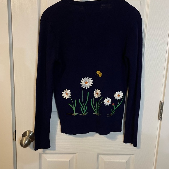 VTG LeRoy Knitwear v-neck blue sweater w/ daisies & butterfly embroidery sz S - Picture 9 of 9
